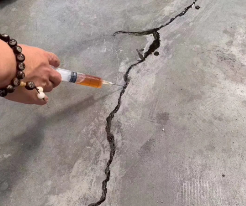 拉萨混凝土裂缝修补技术详解​